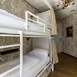 Hostelle - Women Only بيت شباب