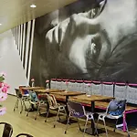 Hostelle - Women Only بيت شباب أمستردام