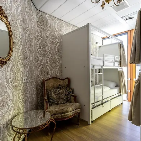 Hostelle - Female Only * Amsterdam