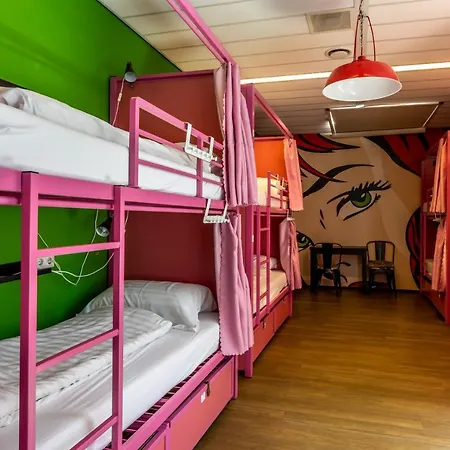Hostelle - Female Only Amsterdam