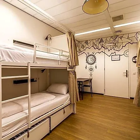 Hostelle - Women Only *
