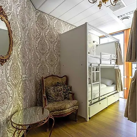 Hostelle - Women Only Amsterdam