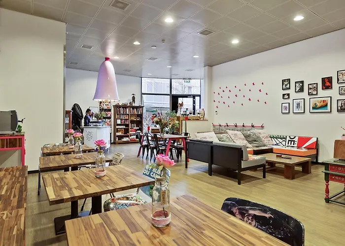 Hostelle - Women Only *