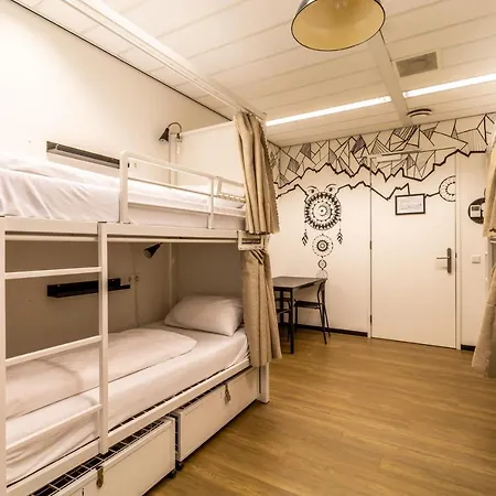 Hostelle - Female Only Hostel *